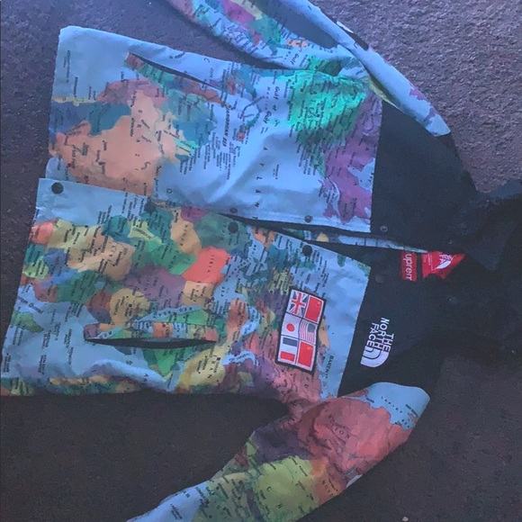 Supreme and North-face collaboration